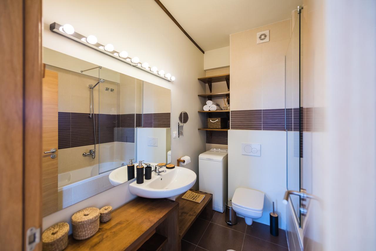 Zen Residential Apartments คลูจ-นาโปกา ภายนอก รูปภาพ
