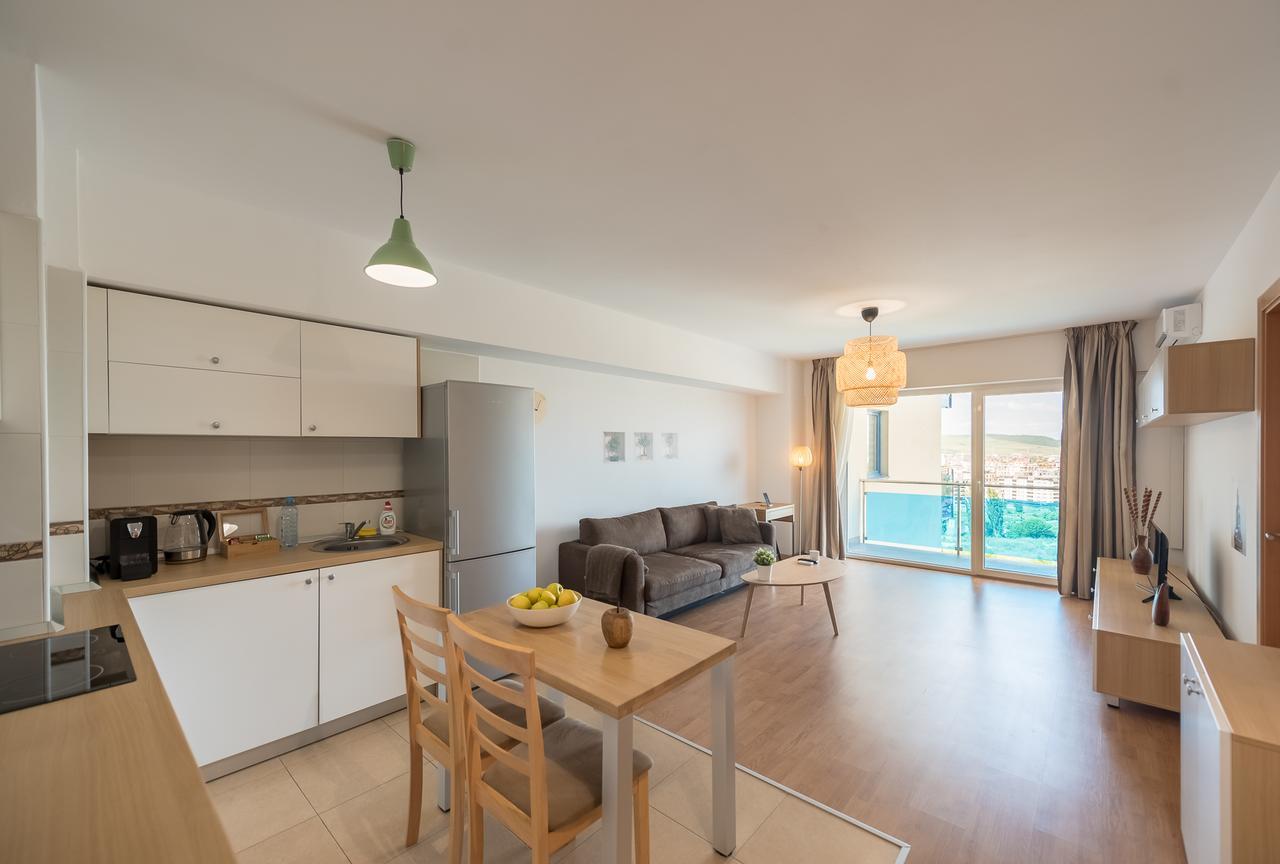 Zen Residential Apartments คลูจ-นาโปกา ภายนอก รูปภาพ